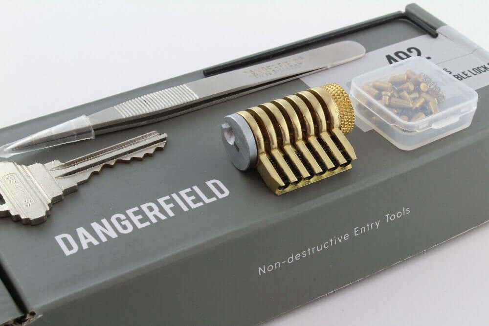 Cut-away reinnable practice lock - Dangerfield boxed set